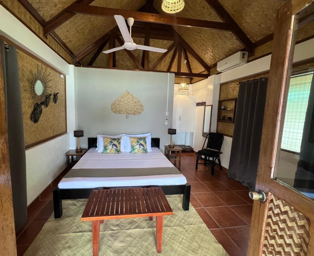 Golden Monkey Beach Hotel Ель-Нідо Екстер'єр фото