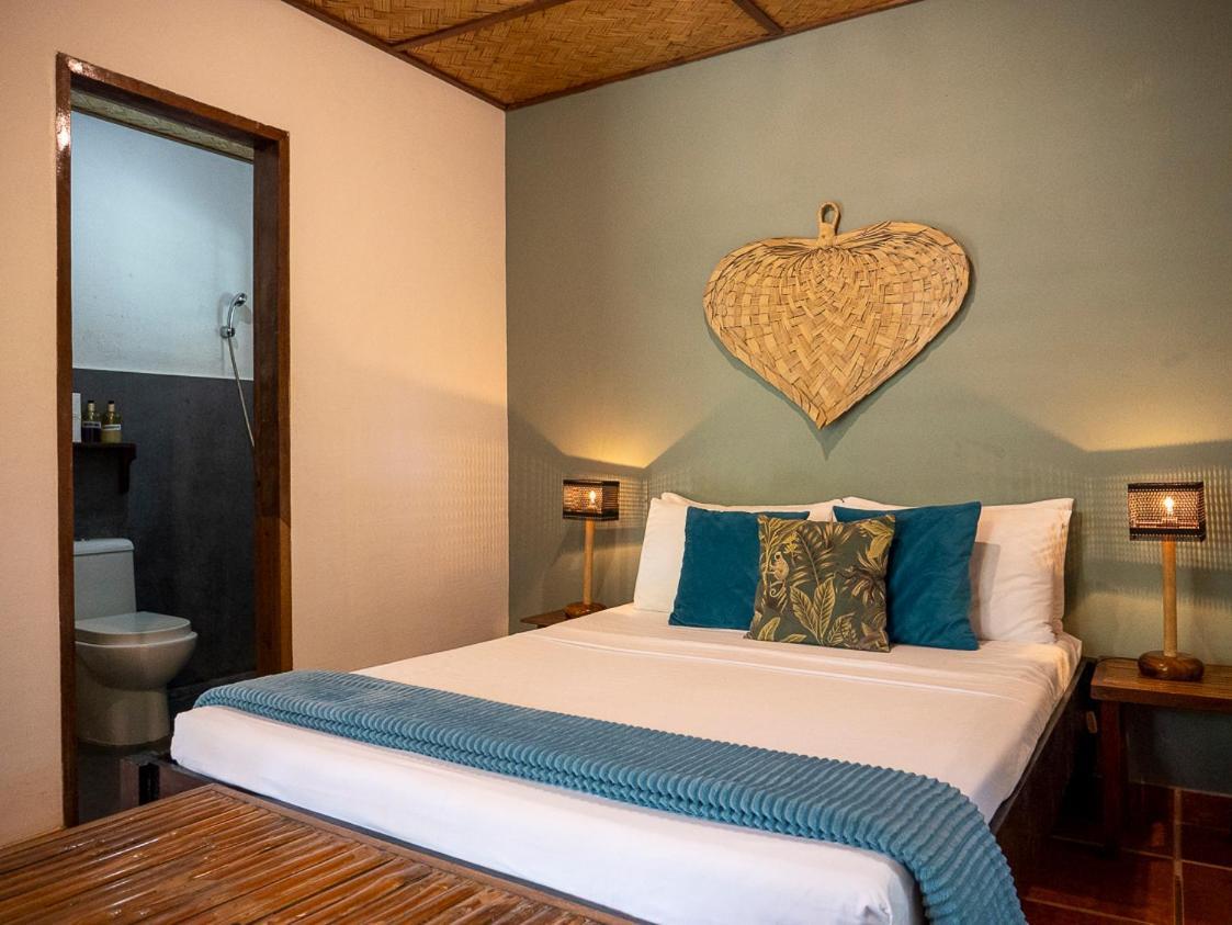 Golden Monkey Beach Hotel Ель-Нідо Екстер'єр фото