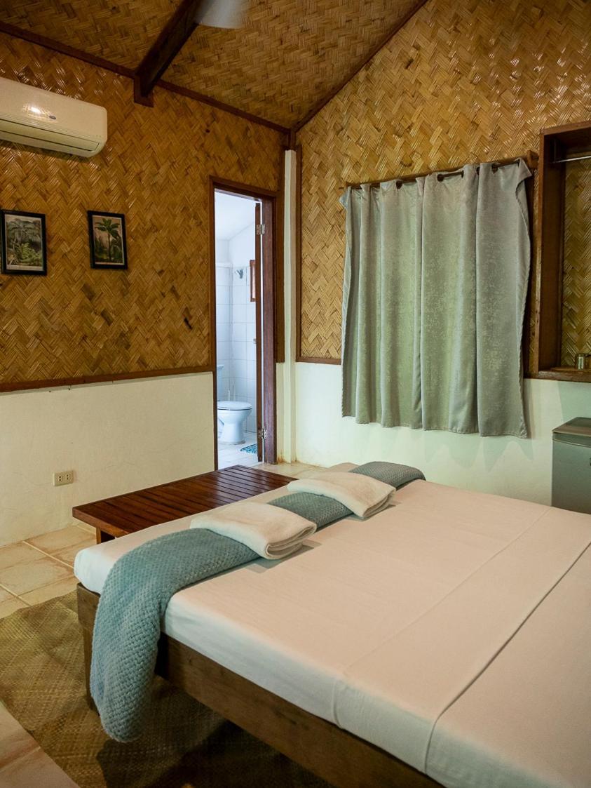 Golden Monkey Beach Hotel Ель-Нідо Екстер'єр фото
